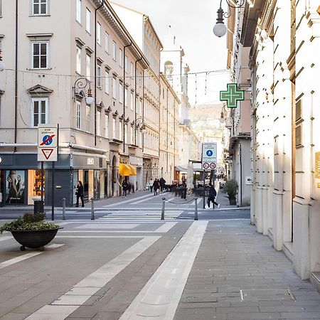 Apartamento Ponte Rosso Trieste Exterior foto